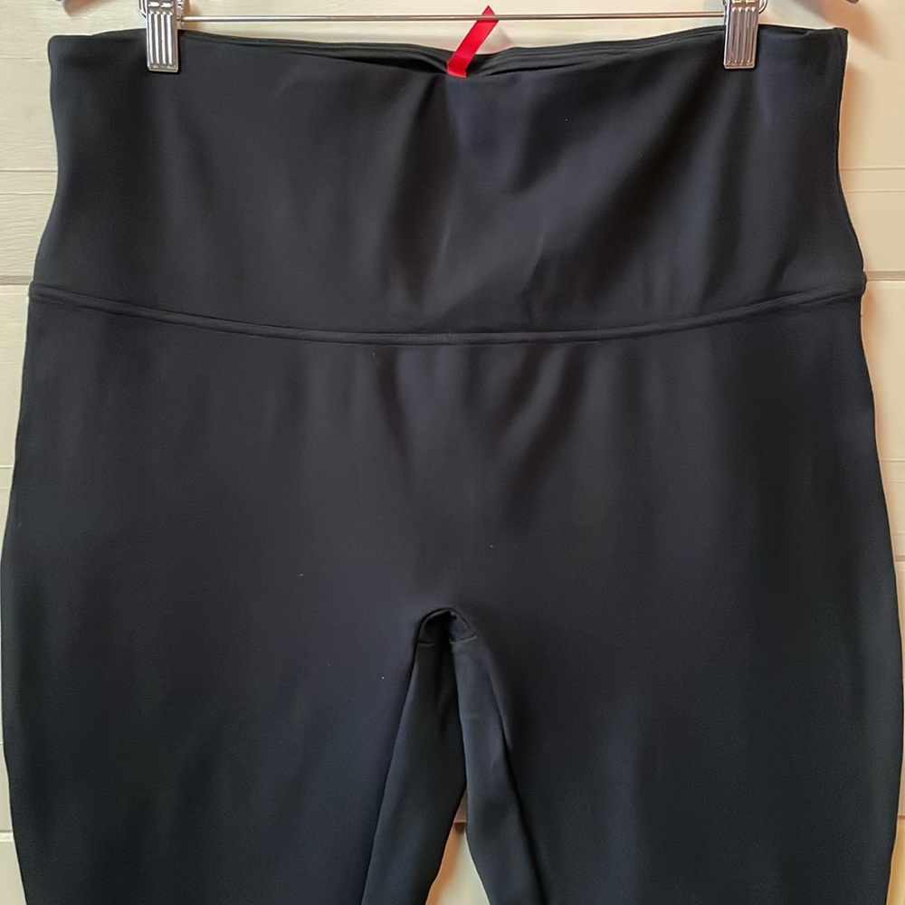 Spanx Black Ponte Knit Ankle Pull On Pants Size 2X. - Picture 3 of 10